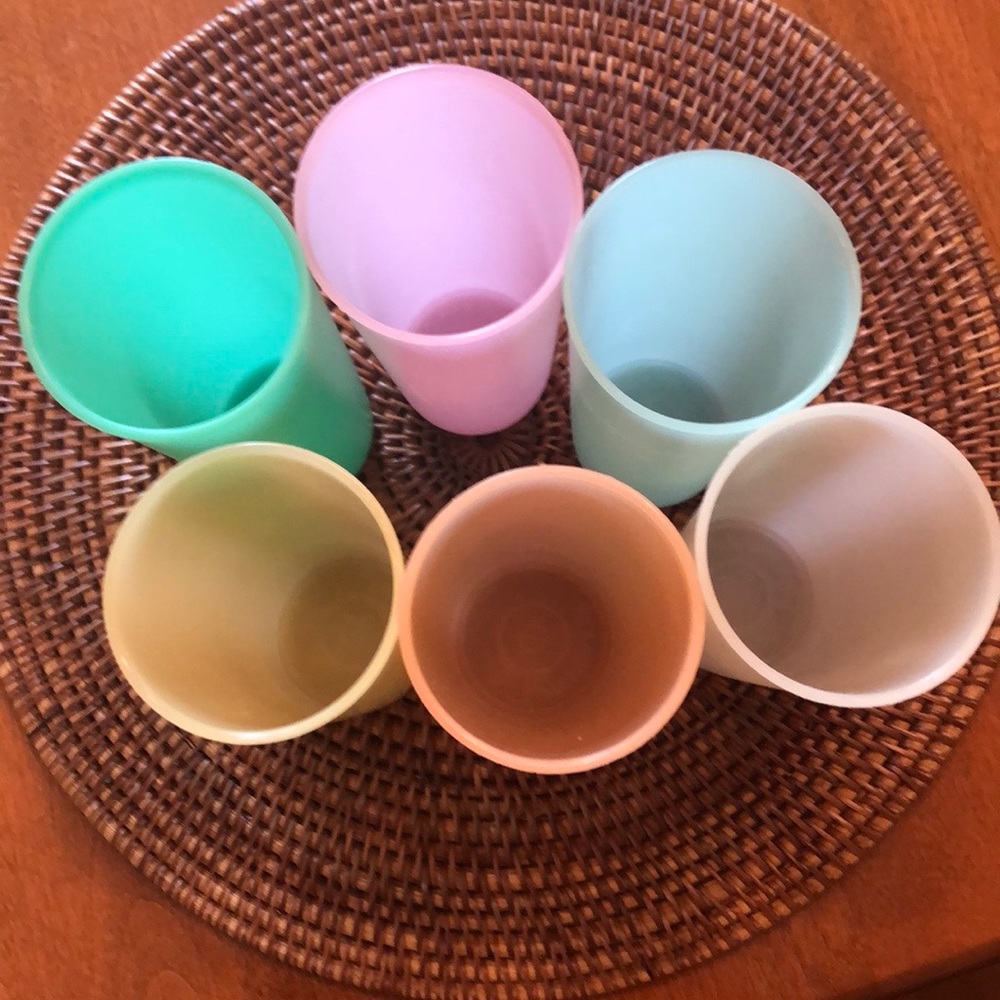 Vintage Tupperware 16oz pastel tumblers #107 - Picture 6 of 8